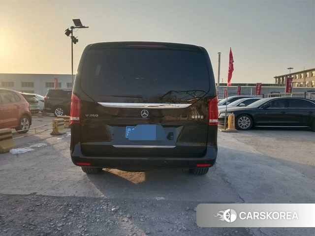 Mercedes-Benz V-class id 3882267 из Китая 12