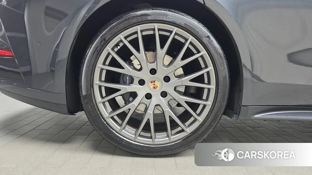 Porsche Panamera (976) id 4847615 из Кореи 29