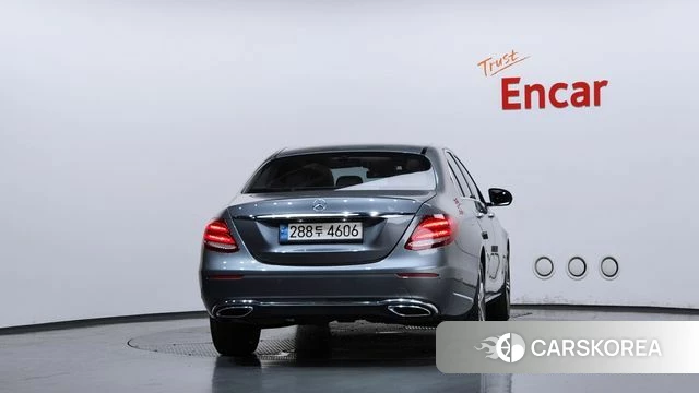 Mercedes-Benz E-Class W213 id 4873474 из Кореи 25