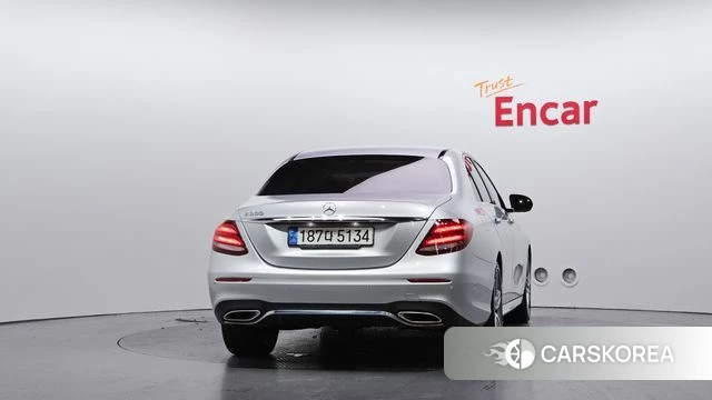 Mercedes-Benz E-Class W213 id 4581745 из Кореи 29