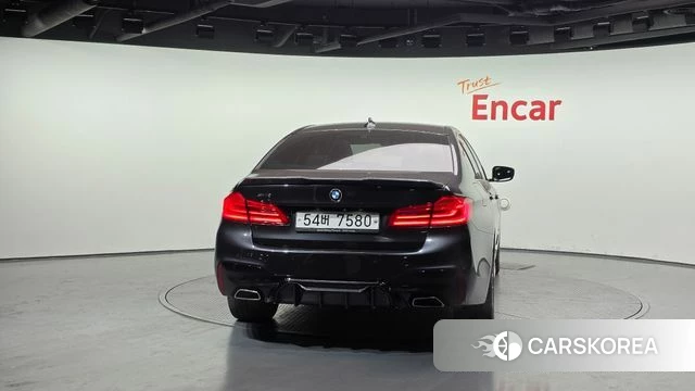 BMW 5 Series (G30) id 3808281 из Кореи 14