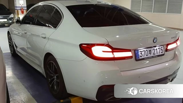 BMW 5 Series (G30) id 3819684 из Кореи 13