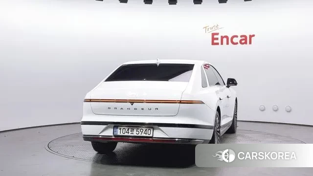 Hyundai Grandeur Hybrid (GN7) id 3200832 из Кореи 14