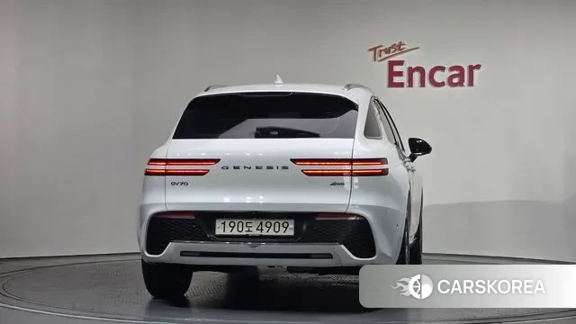 Genesis GV70 id 3727369 из Кореи 14