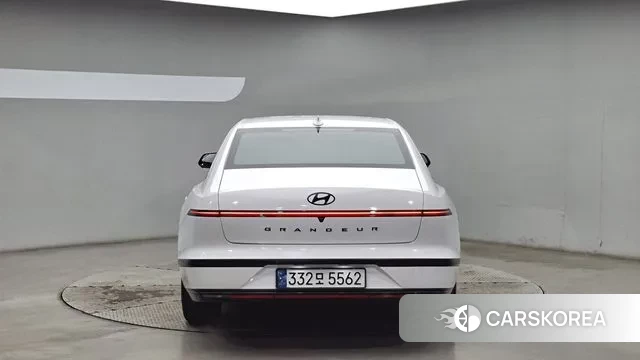 Hyundai Grandeur (GN7) id 3207450 из Кореи 14