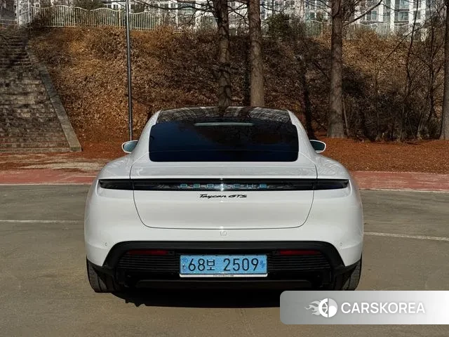 Porsche Taycan id 3600000 из Кореи 13