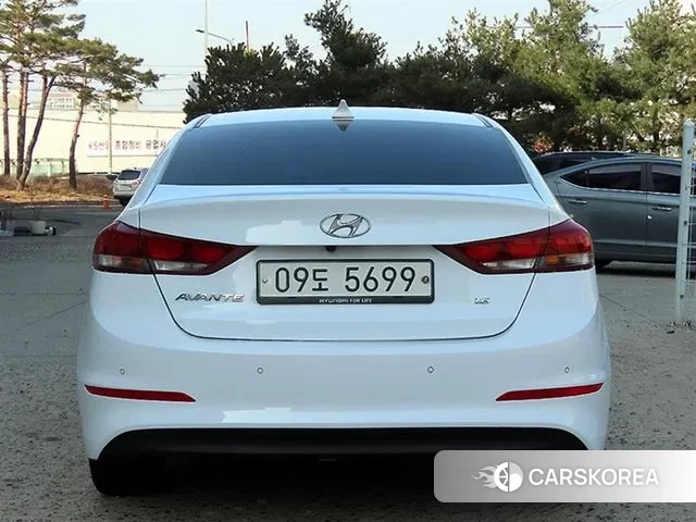 Hyundai Avante AD id 3728710 из Кореи 12