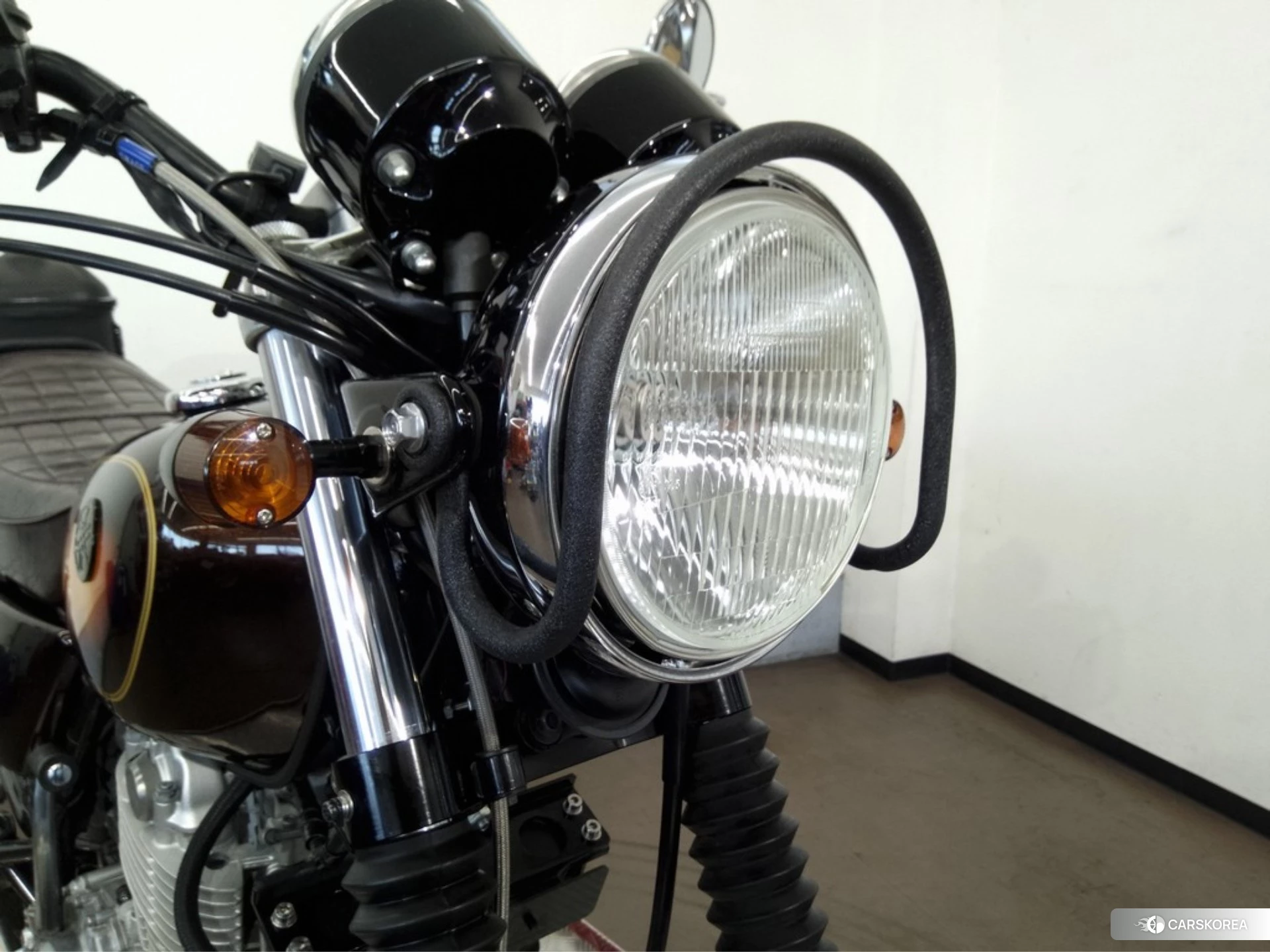 Yamaha SR 400 id 4373643 из Японии 24