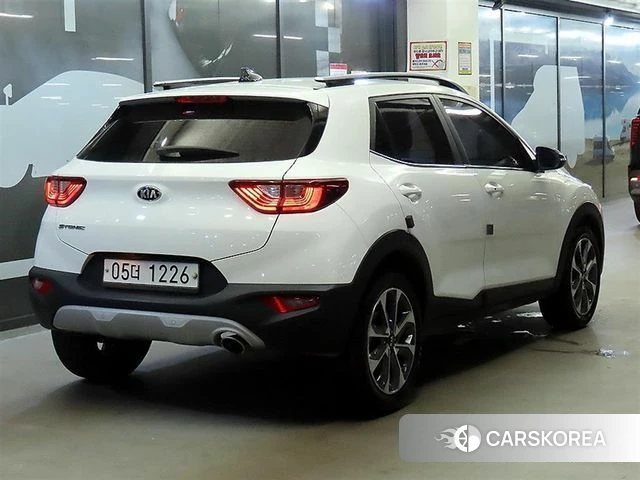 Kia Stonic id 4477303 из Кореи 14