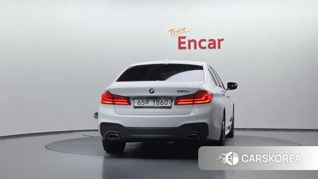 BMW 5 Series (G30) id 3013925 из Кореи 14