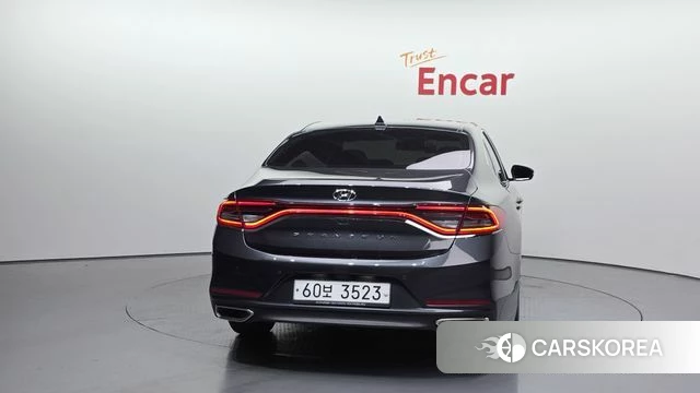 Hyundai Grandeur IG id 3801306 из Кореи 14