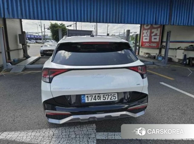 Kia Sportage 5th Generation Hybrid 2023 Белый из Кореи, фото 5