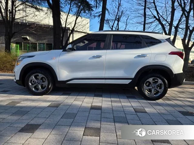 Kia Seltos id 3630572 из Кореи 14