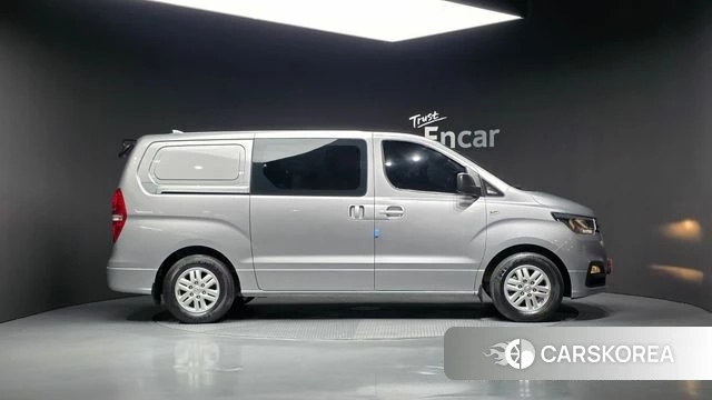 Hyundai The New Grand Starex id 4855715 из Кореи 29