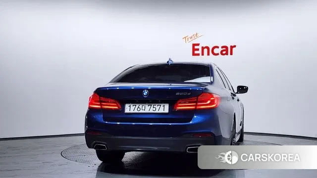 BMW 5 Series (G30) id 3647404 из Кореи 14