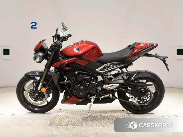 Triumph STREET TRIPLE 765 RS 2025 из Японии