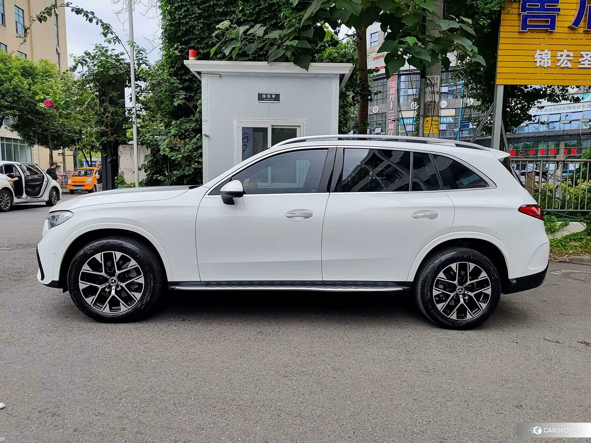 Mercedes-Benz GLC 2023 Белый из Китая, фото 5