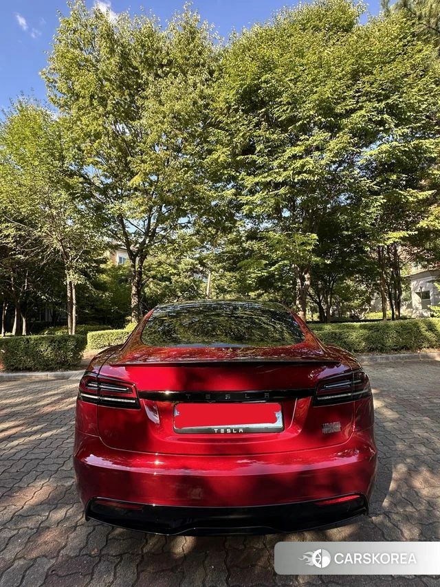 Tesla Model S 2024 Красный из Кореи, фото 5