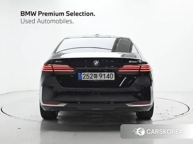 BMW 5 Series (G60) id 3036459 из Кореи 14