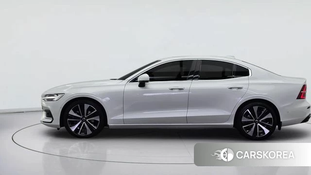 Volvo S60 3rd generation id 4635435 из Кореи 14