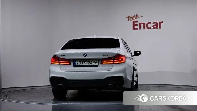 BMW 5 Series (G30) id 3494227 из Кореи 14