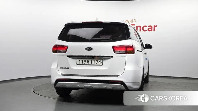 Kia All New Carnival id 4269560 из Кореи 14
