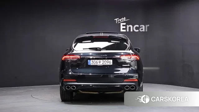 Maserati Levante id 3639832 из Кореи 14