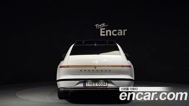 Hyundai Grandeur Hybrid (GN7) id 2454542 из Кореи 14