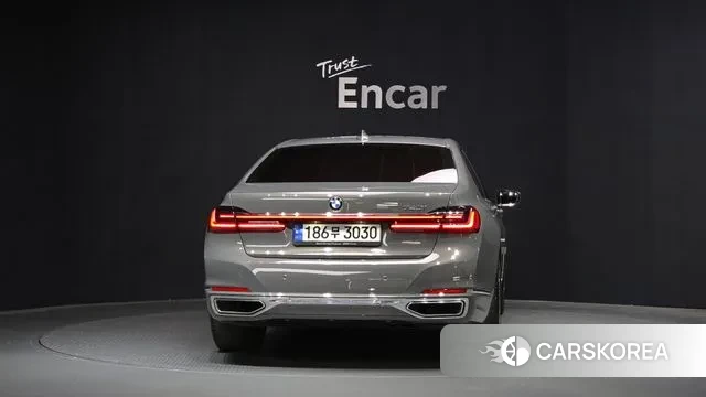 BMW 7 Series (G11) id 3354998 из Кореи 14