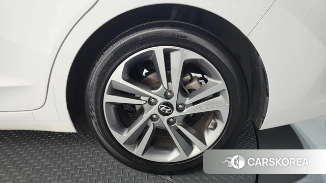 Hyundai Avante AD id 3796250 из Кореи 14