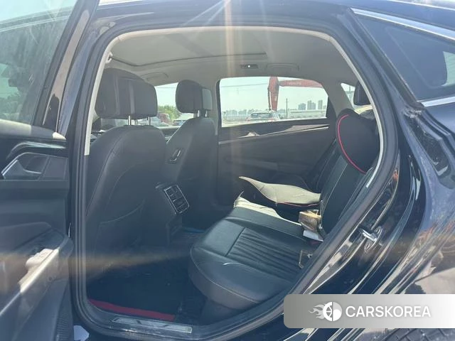 Volkswagen Passat 2022 Черный из Китая, фото 4