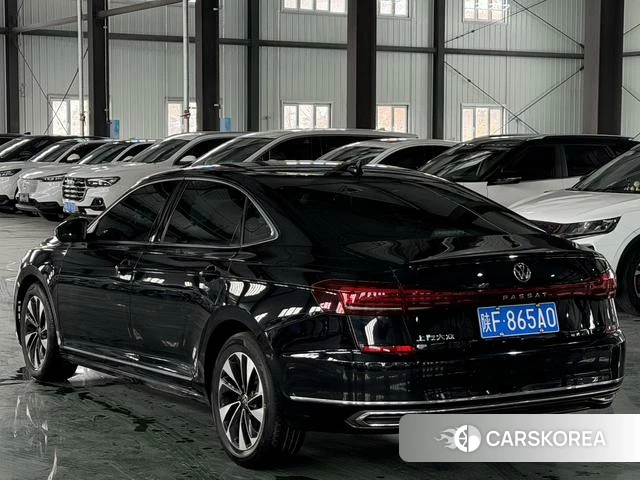 Volkswagen Passat id 4342156 из Китая 12