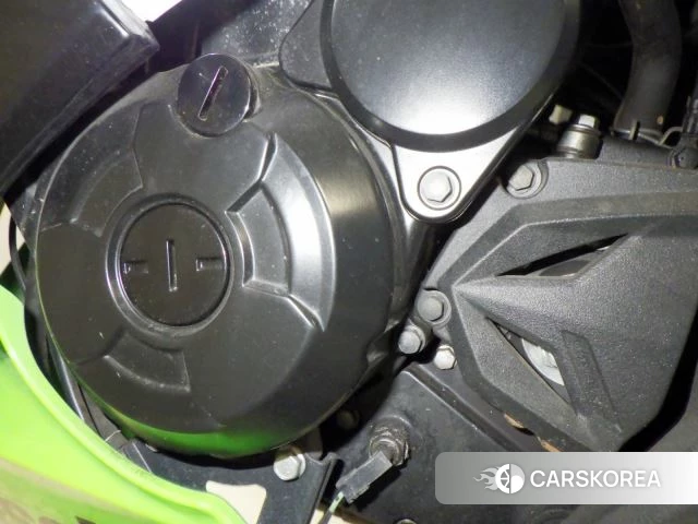 Engine photo