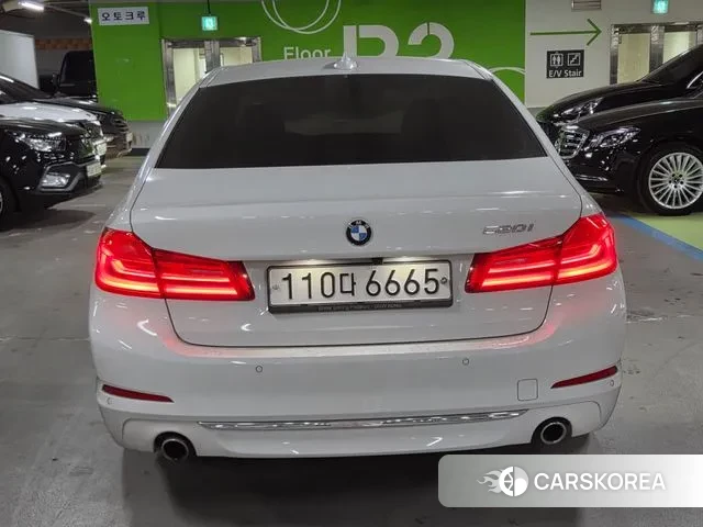 BMW 5 Series (G30) id 3598598 из Кореи 9