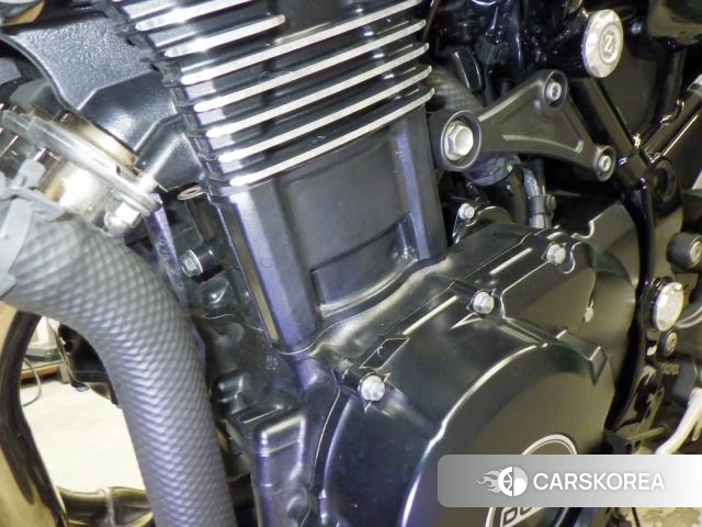 Engine photo
