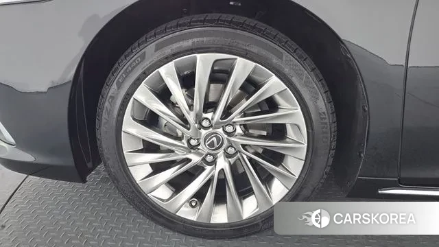 Lexus ES300h 7th generation id 3732525 из Кореи 14