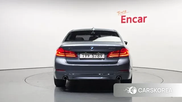 BMW 5 Series (G30) id 3434499 из Кореи 14