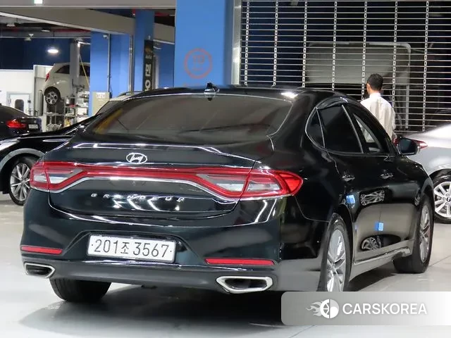 Hyundai Grandeur IG id 3098278 из Кореи 14