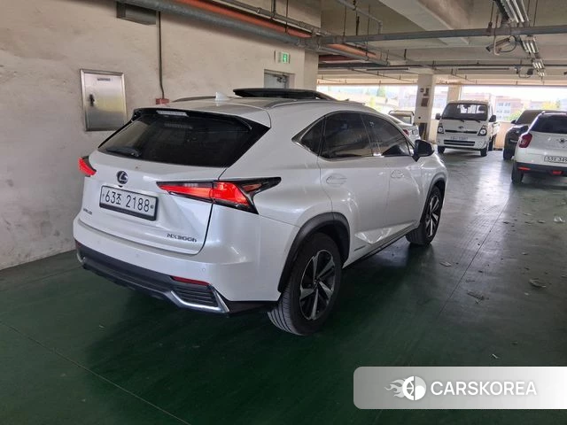 Lexus NX300h id 4286218 из Кореи 8