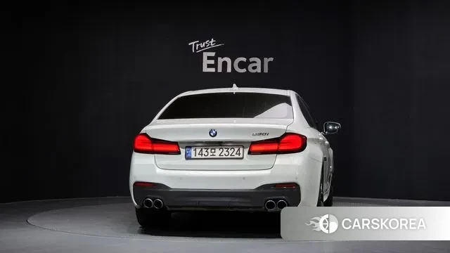 BMW 5 Series (G30) id 3514470 из Кореи 14