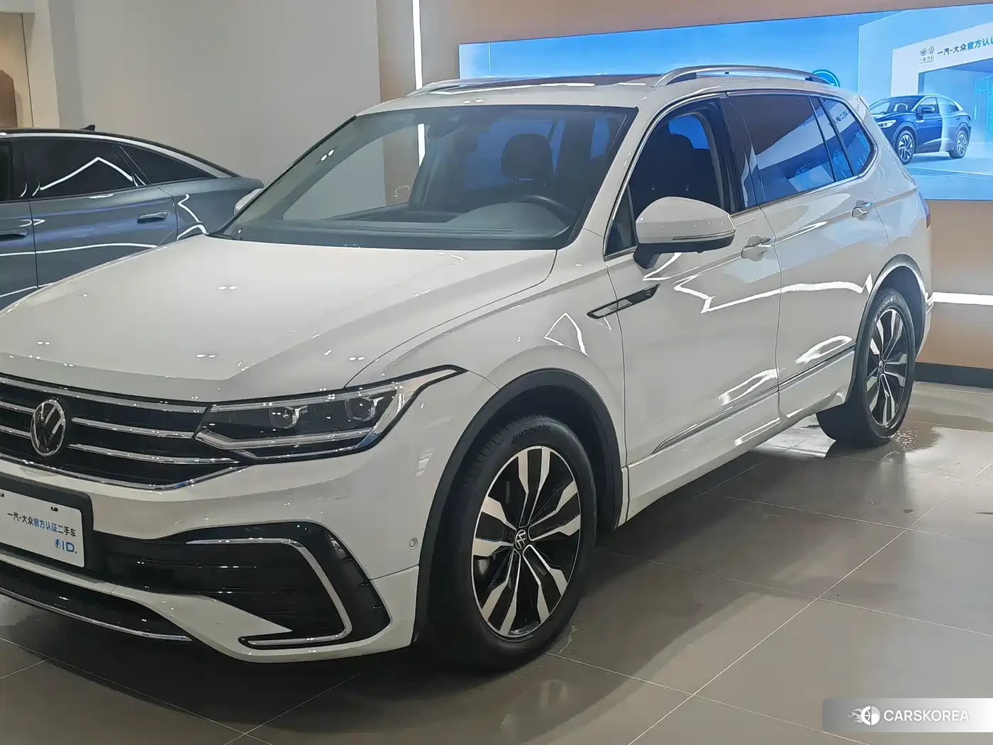 Volkswagen Tiguan L 2023 Белый из Китая, фото 6