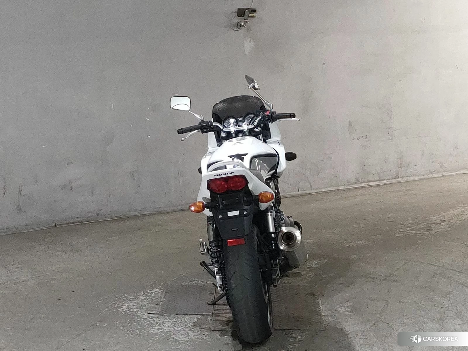 Проданный Honda CB400SF BOLDOR 2010 из Японии, фото 2