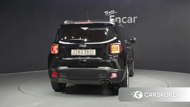 Jeep Renegade id 3916881 из Кореи 14