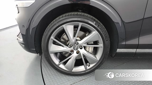 Genesis GV70 id 4201608 из Кореи 28