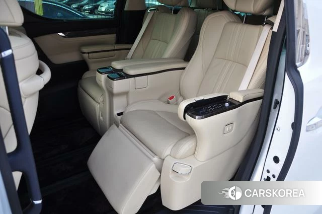 Toyota Elfa id 4297779 из Китая 14