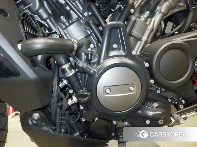 Engine photo