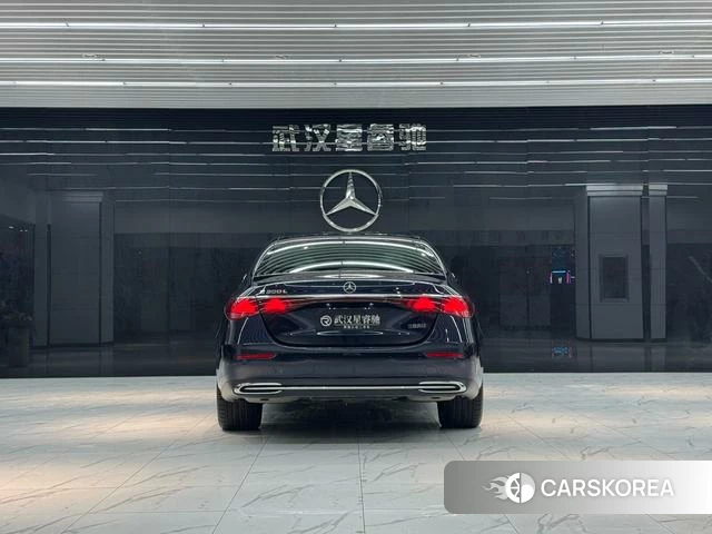 Mercedes-Benz E-class id 4353423 из Китая 14