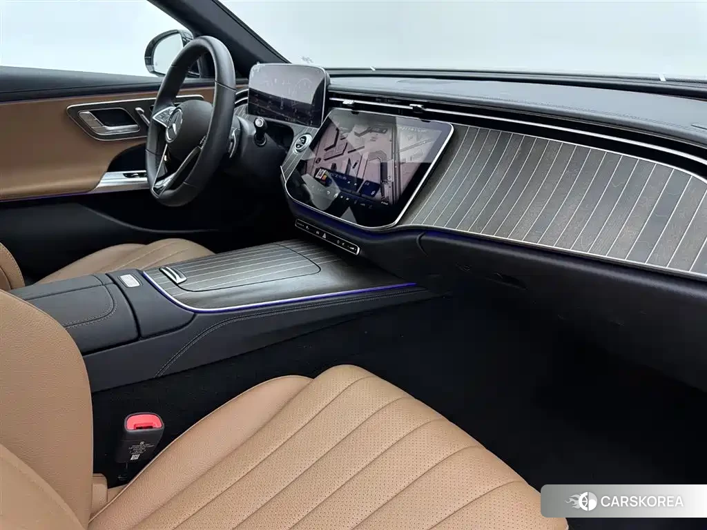 Mercedes-Benz E-Class id 4565248 из Китая 26