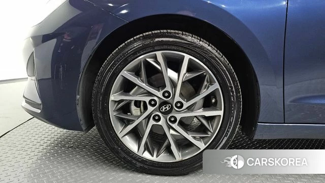 Hyundai The New Avante AD id 4203698 из Кореи 24