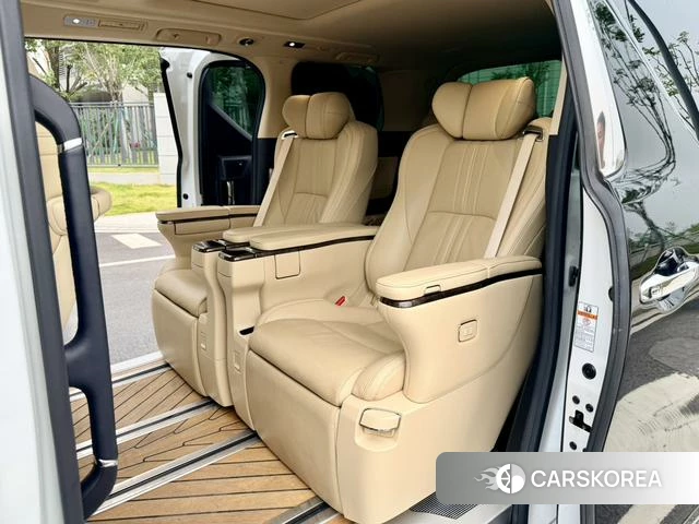 Toyota Wilfa id 4276617 из Китая 10